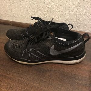 Nike Free TR Focus Flyknit in 6.5 Women